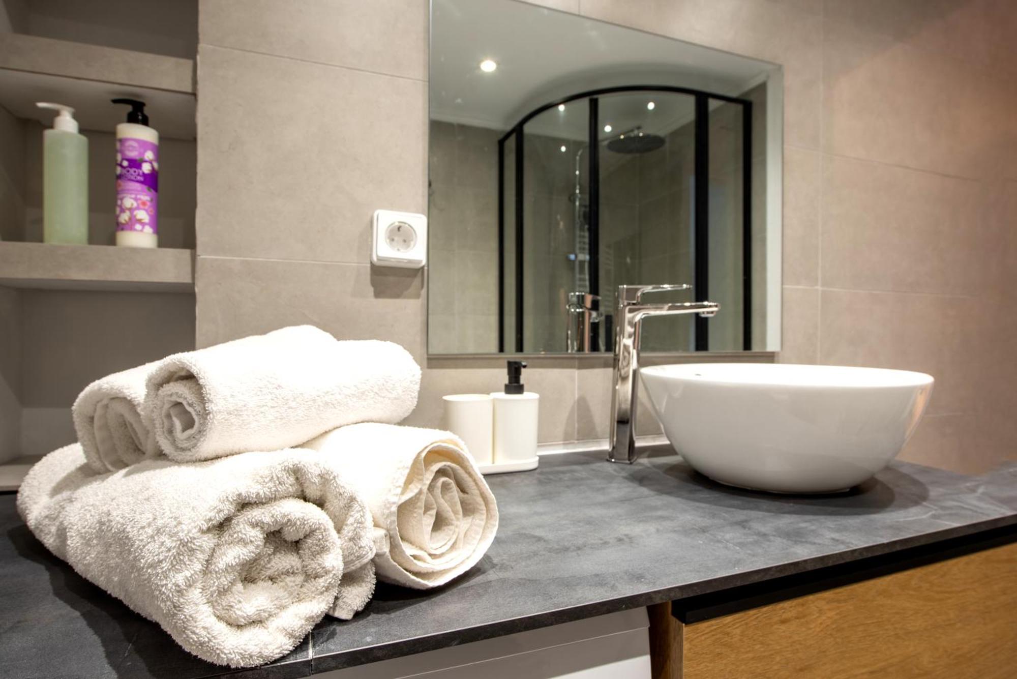 Spacious And Modern One Bedroom Apartment Athen Eksteriør billede